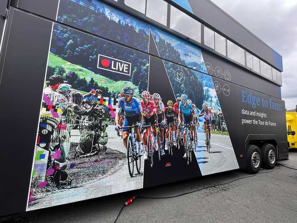 NTT revolutionises the Tour de France, creating an online twin